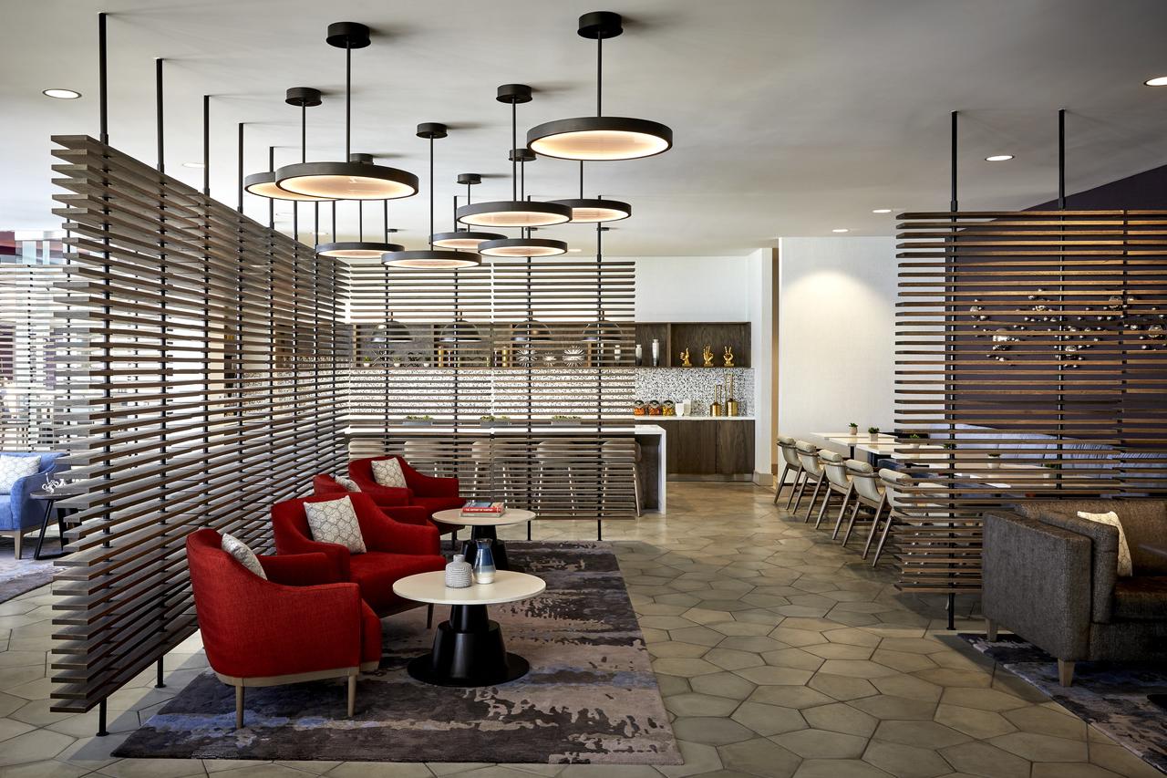 Ventura Beach Marriott - thumb 24