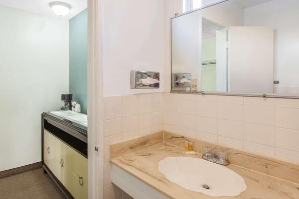 Days Inn By Wyndham Camarillo - Ventura - thumb 15