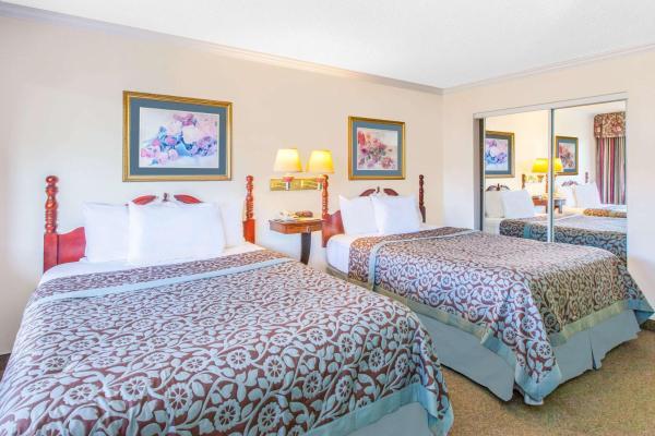 Days Inn By Wyndham Camarillo - Ventura - thumb 3