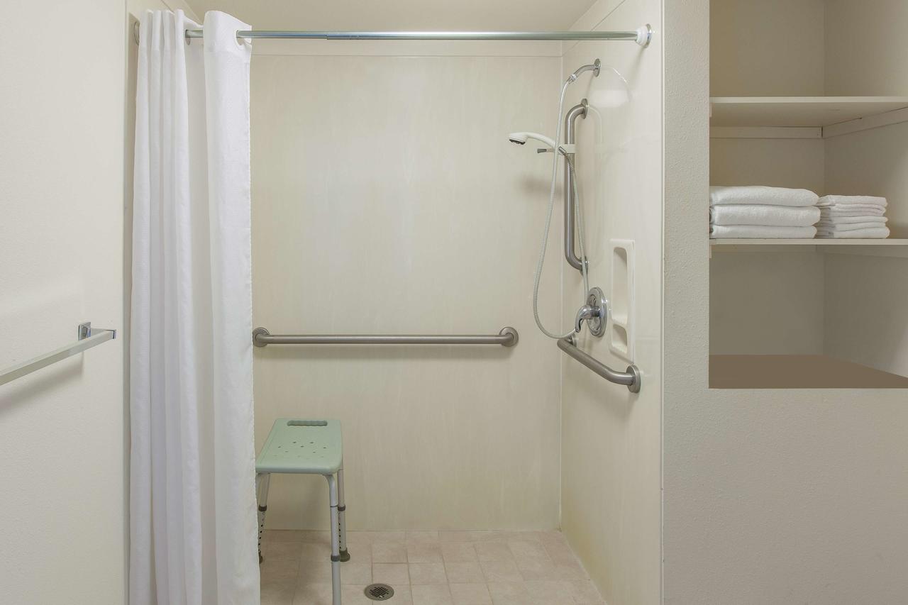 Days Inn By Wyndham Camarillo - Ventura - thumb 16