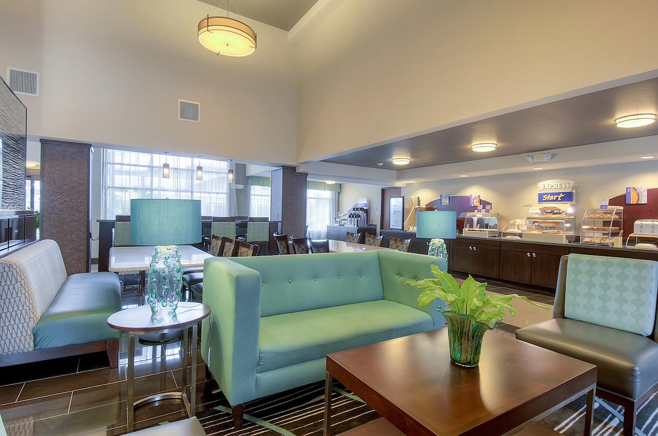 Holiday Inn Express Hotel & Suites Carlsbad Beach - thumb 6