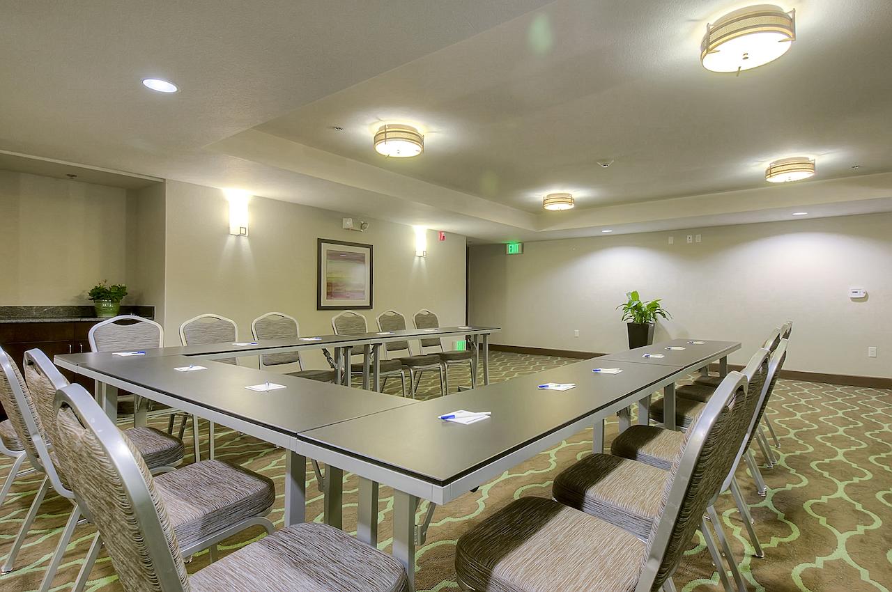 Holiday Inn Express Hotel & Suites Carlsbad Beach - thumb 17