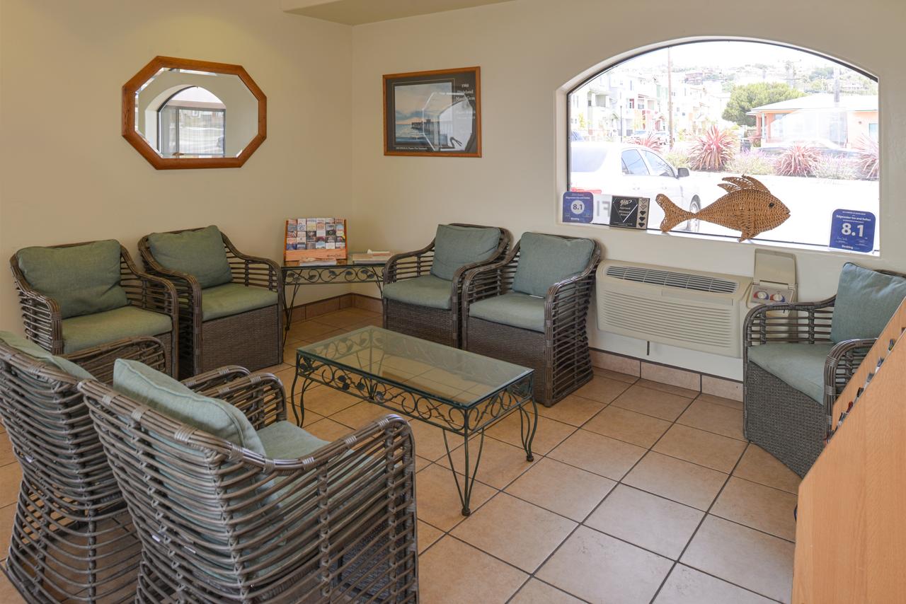Edgewater Inn And Suites - thumb 11