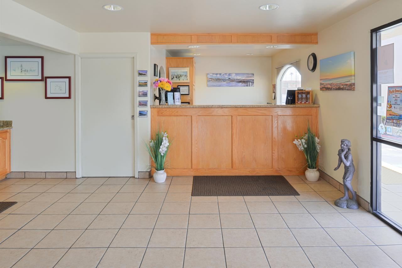 Edgewater Inn And Suites - thumb 10