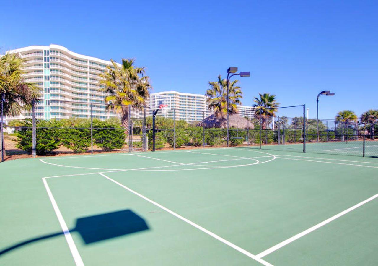 Beth's Best Kept SEA-Krete At The Caribe Resort - thumb 13