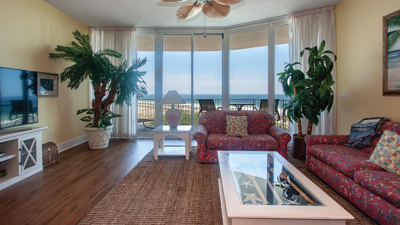 CRBPH11 - Penthouse Three-bedroom Apartment - thumb 1