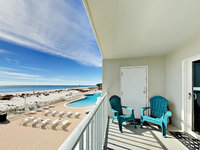 949 West Beach Condo Accommodation Rooms