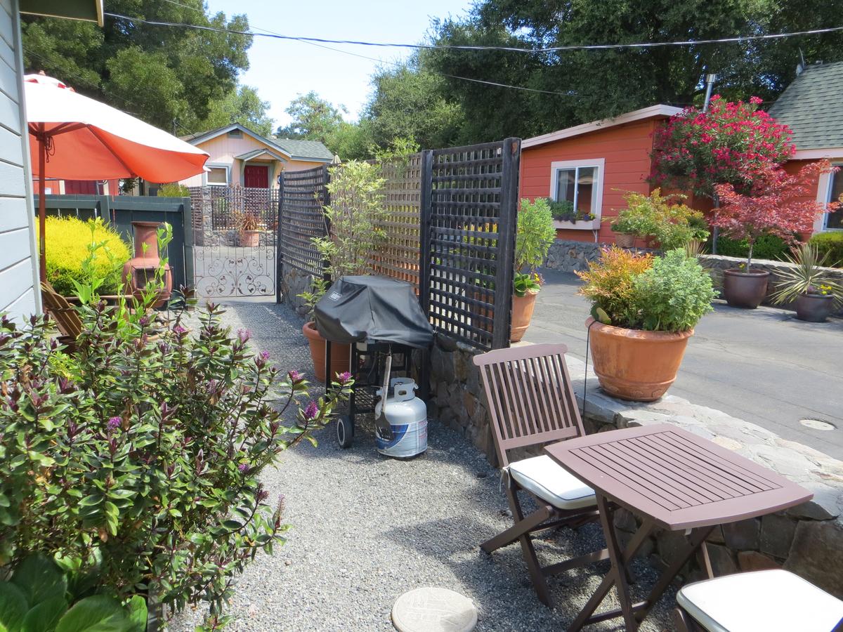 Sonoma's Best Guest Cottages - thumb 3