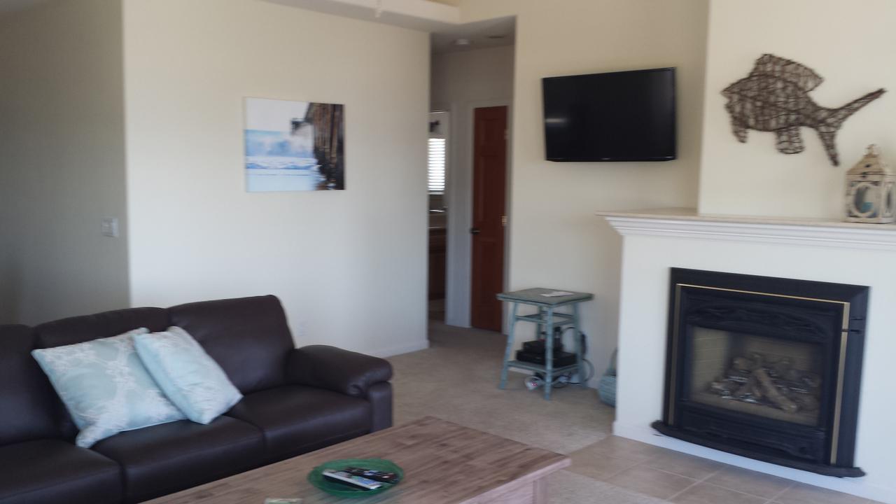 90 San Luis Street Unit C Two-Bedroom Apartment - thumb 12