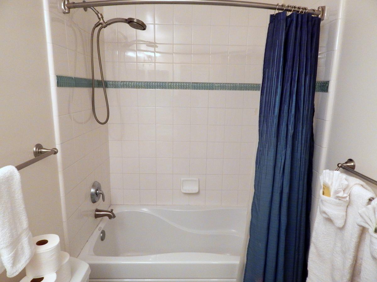 65 San Miguel Three-Bedroom Apartment - thumb 17