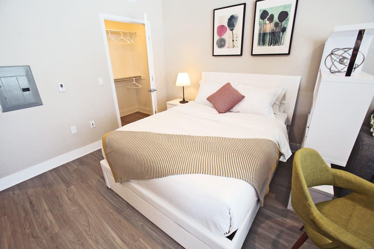 DTLA Grand Suites - thumb 18