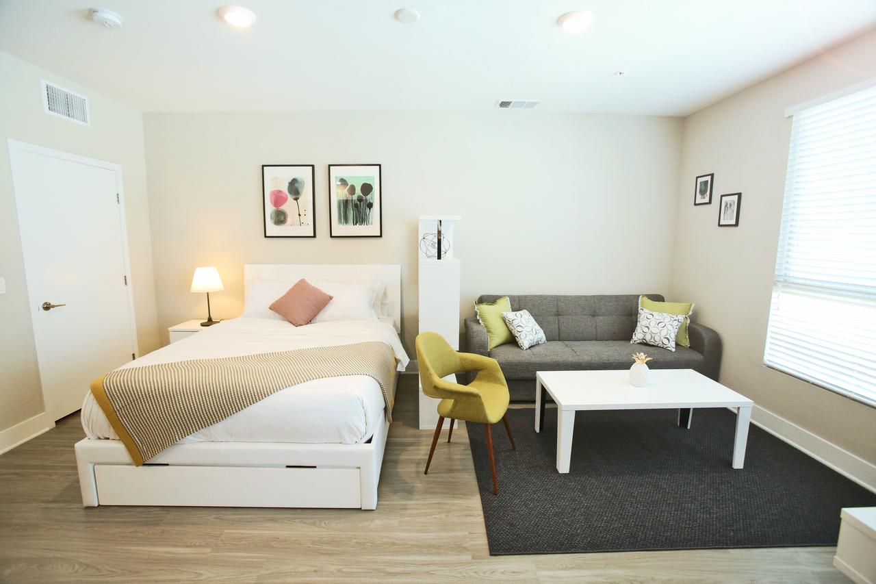 DTLA Grand Suites - thumb 17