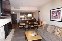 120 Carriage Way 2204 203154-9418 Condo Accommodation Rooms