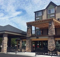 Best Western Plus Peak Vista Inn  Suites - Accommodation Rooms