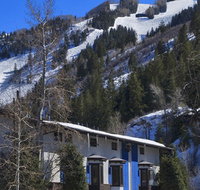 St Moritz Lodge and Condominiums - Accommodation Rooms