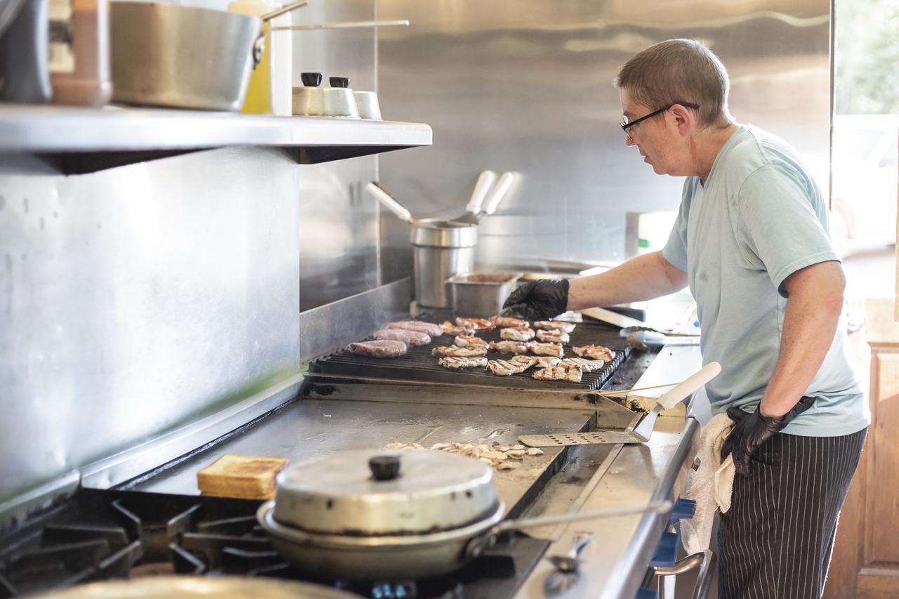 Arrowhead Mountain Lodge - thumb 37