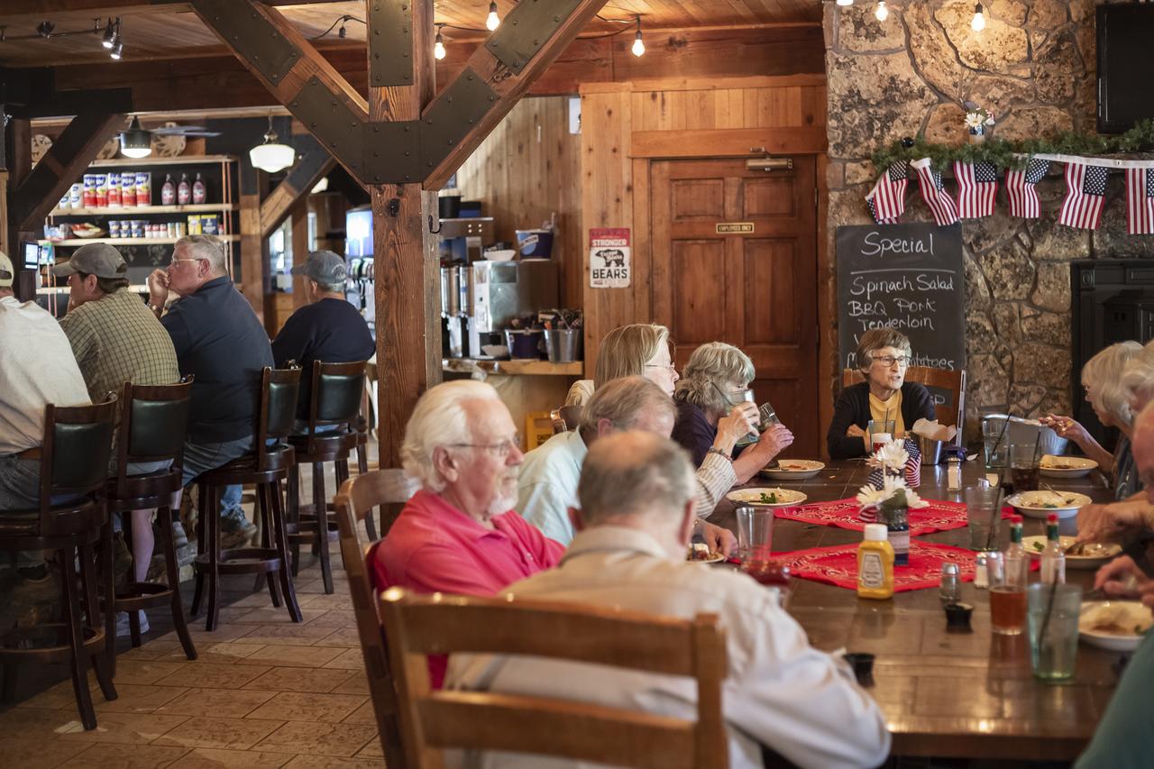 Arrowhead Mountain Lodge - thumb 12