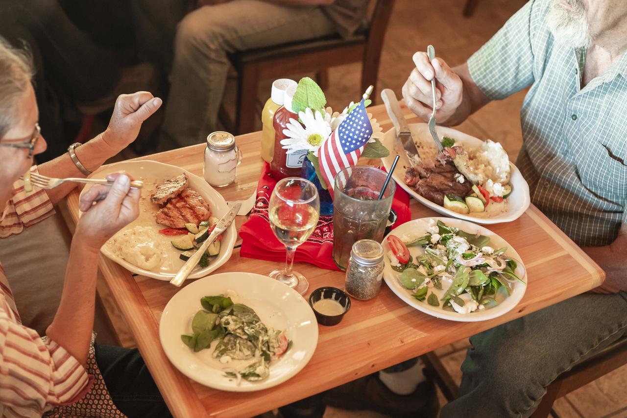 Arrowhead Mountain Lodge - thumb 27