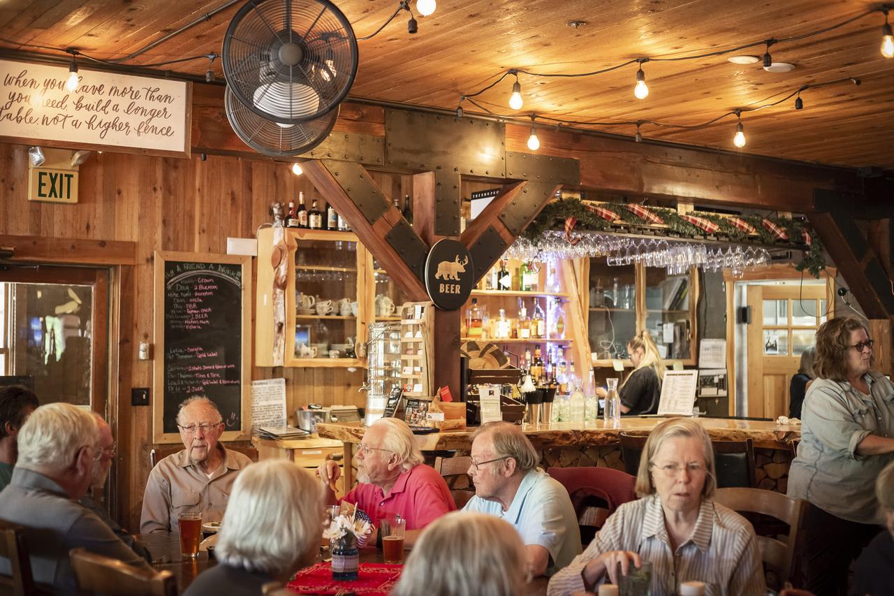 Arrowhead Mountain Lodge - thumb 30