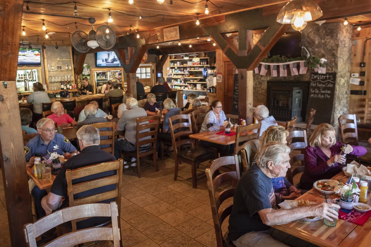 Arrowhead Mountain Lodge - thumb 6