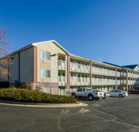 HomeTowne Studios Denver - Thornton - Accommodation Rooms