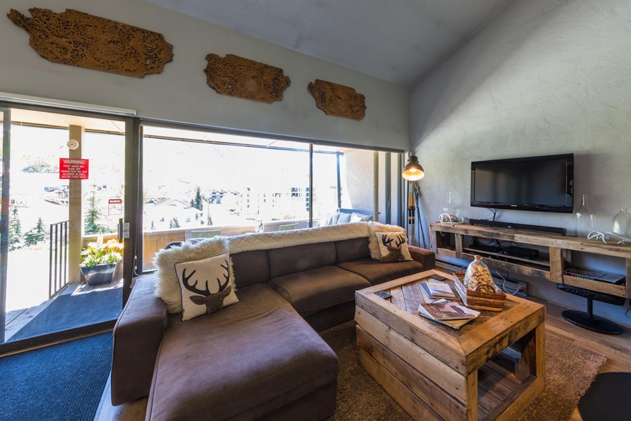 Snowcrest 22 Rustic Modern Retreat - thumb 15