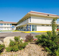 Motel 6 Denver - Thornton - Accommodation Rooms