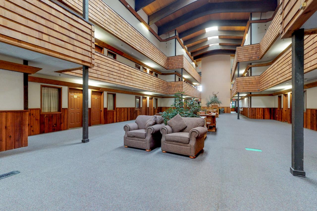 Gothic Getaway - thumb 18