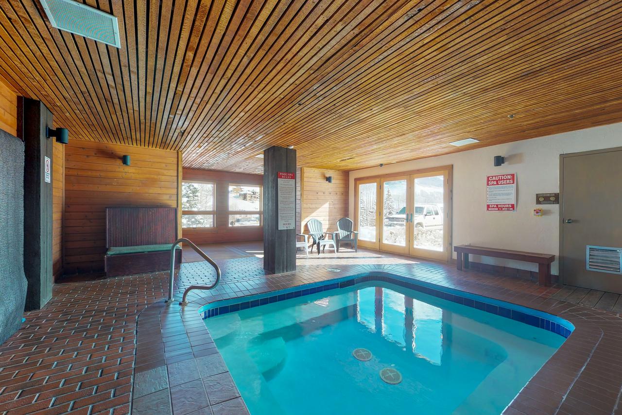 Gothic Getaway - thumb 4