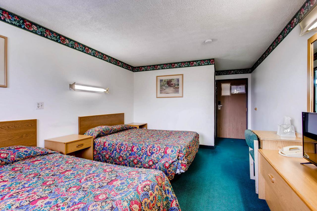 9 Motel - thumb 4