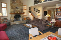 24 Little Ln 203048-9004 Home Accommodation Rooms