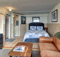 Hiker's Haven - Charming Downtown  Pets Okay - Accommodation Rooms