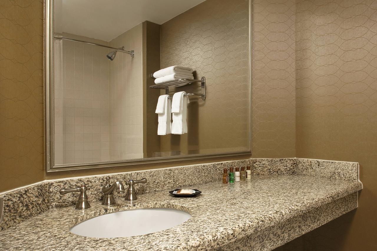 Sheraton Suites Wilmington Downtown - thumb 22