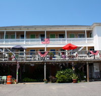 Bell Buoy Inn - Accommodation Rooms