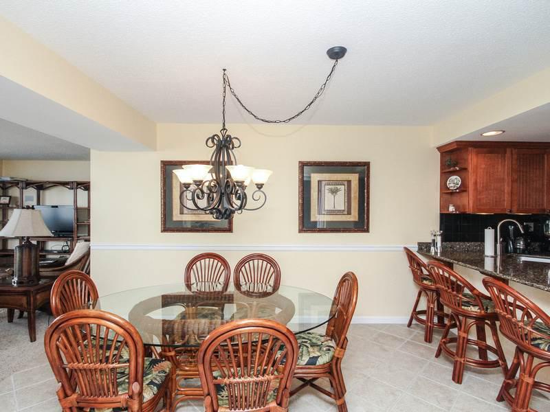 1206N Edgewater House Condo - thumb 3