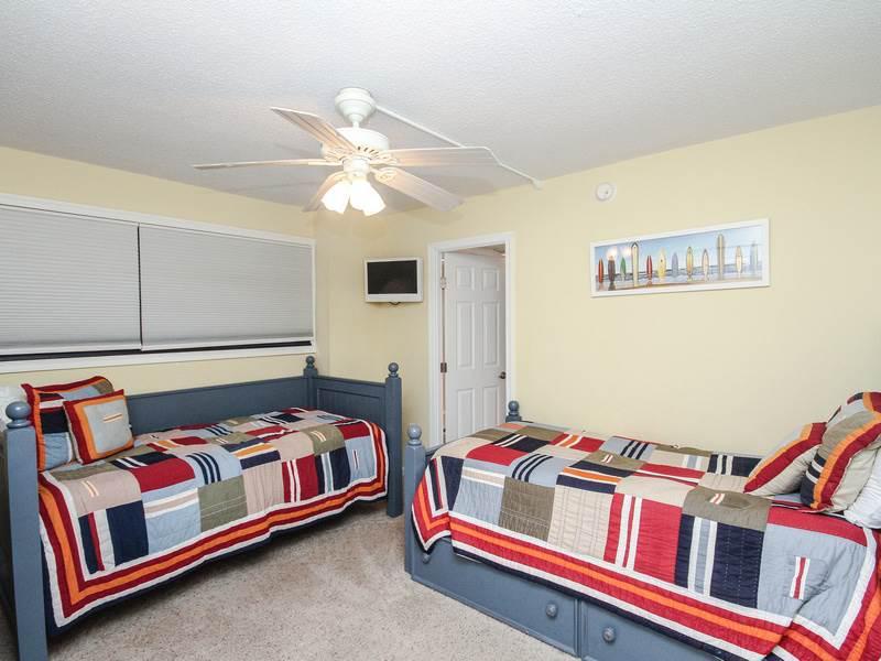 1206N Edgewater House Condo - thumb 19