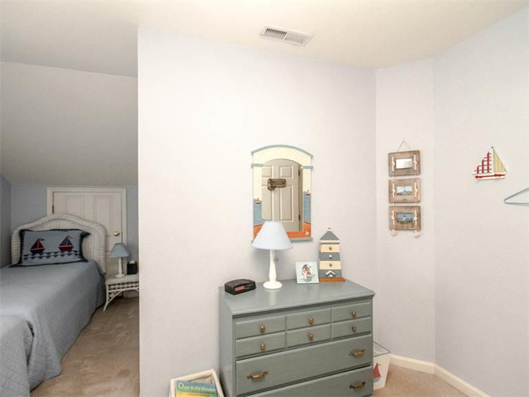 137 October Glory Avenue Home - thumb 7