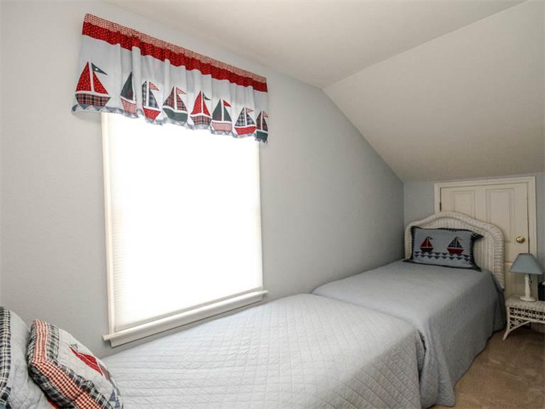 137 October Glory Avenue Home - thumb 29