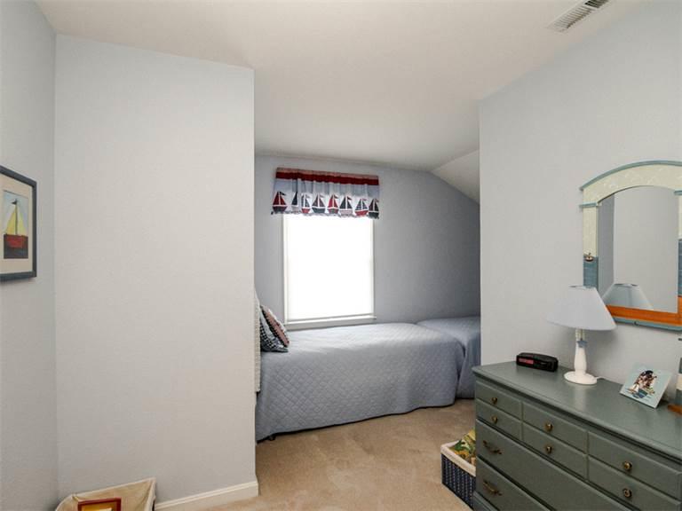 137 October Glory Avenue Home - thumb 3