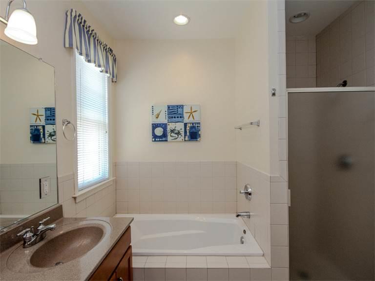 137 October Glory Avenue Home - thumb 24