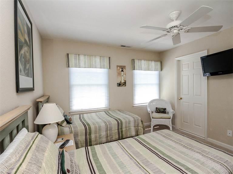 137 October Glory Avenue Home - thumb 17