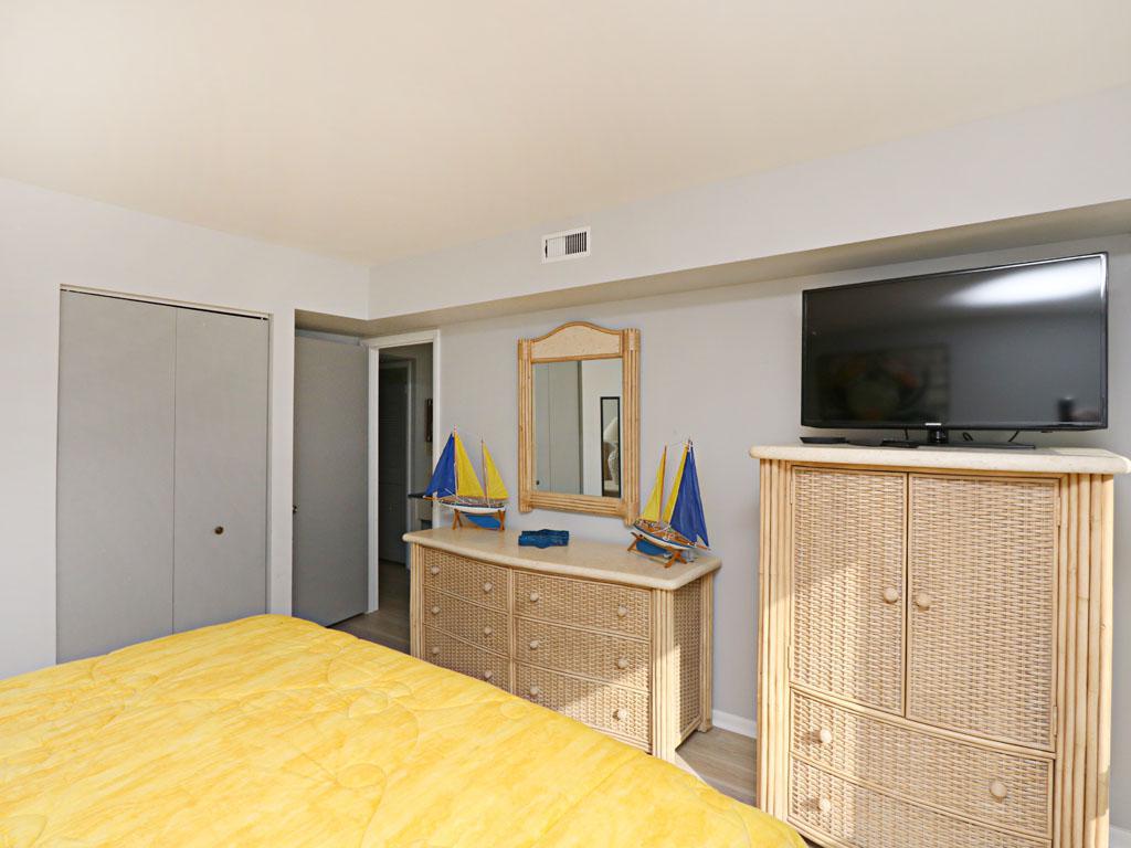 2003C West Lake Court Condo - thumb 26
