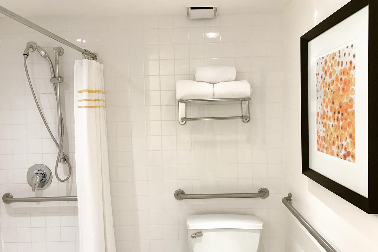 Washington Plaza Hotel - thumb 9