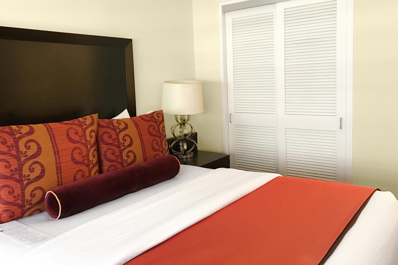 Washington Plaza Hotel - thumb 11