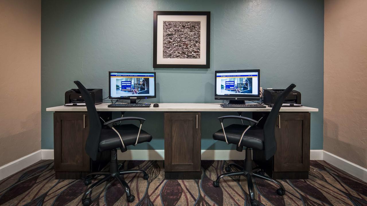 Best Western Airport Inn - thumb 36