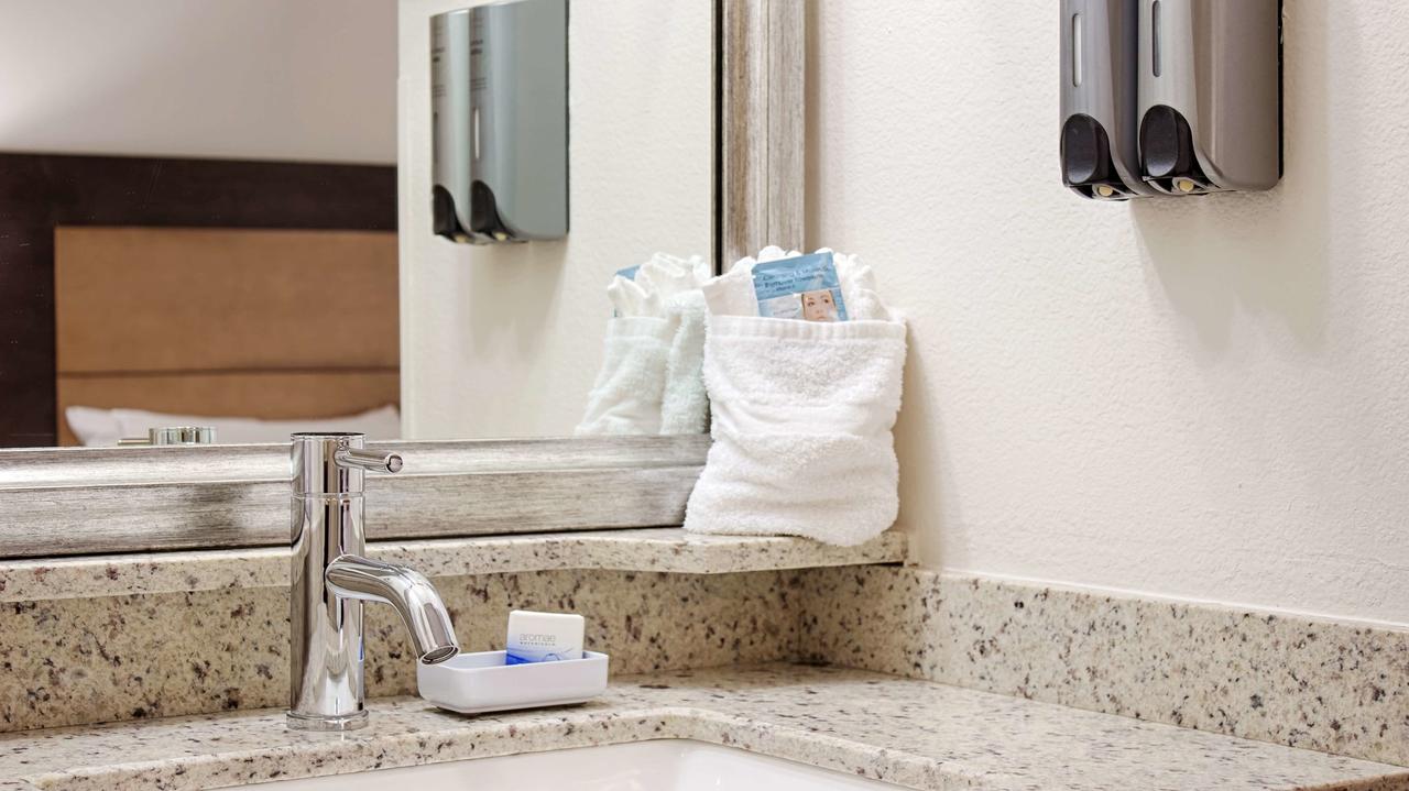 Best Western Airport Inn - thumb 15