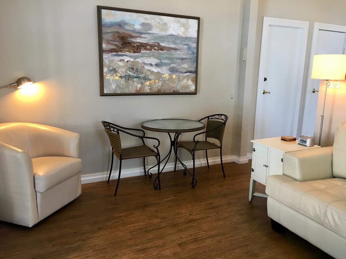 Douglas House - thumb 4