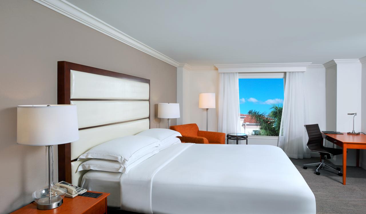 Hilton Naples - thumb 6