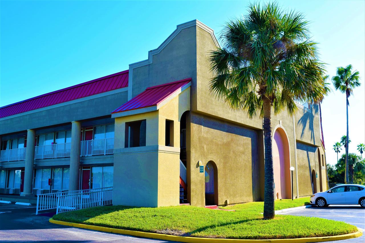 Quality Inn Kennedy Space Center - thumb 37