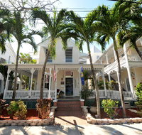 The Palms Hotel - Accommodation Rooms